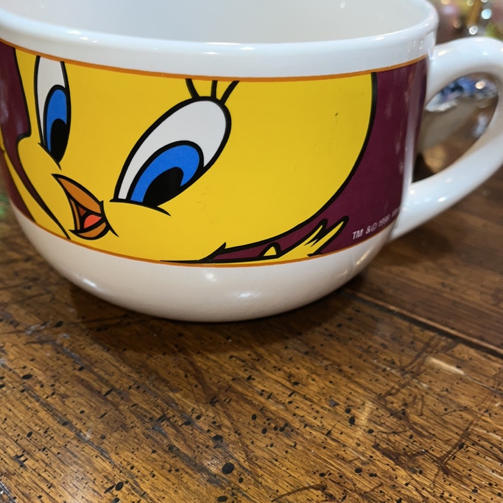 - Looney Tunes marked by Gibson tweety coffee mug/Soup Bowl - Picture 2 of 8